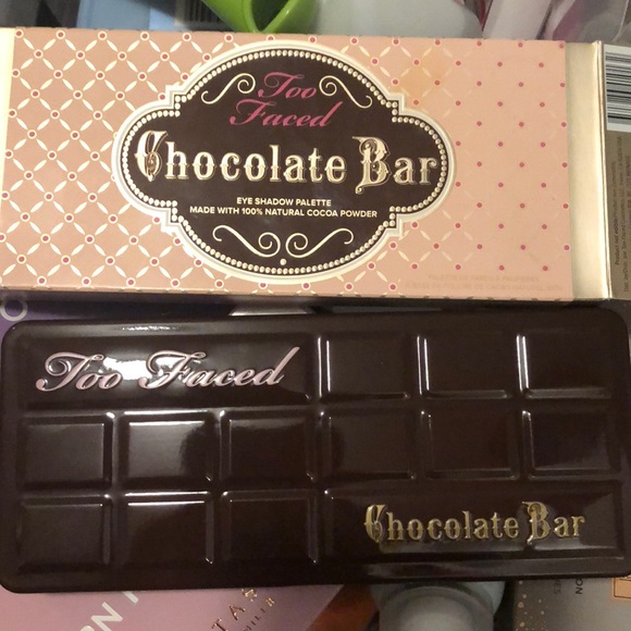 Brand new Too Faced Chocolate Bar Palette - Picture 1 of 2
